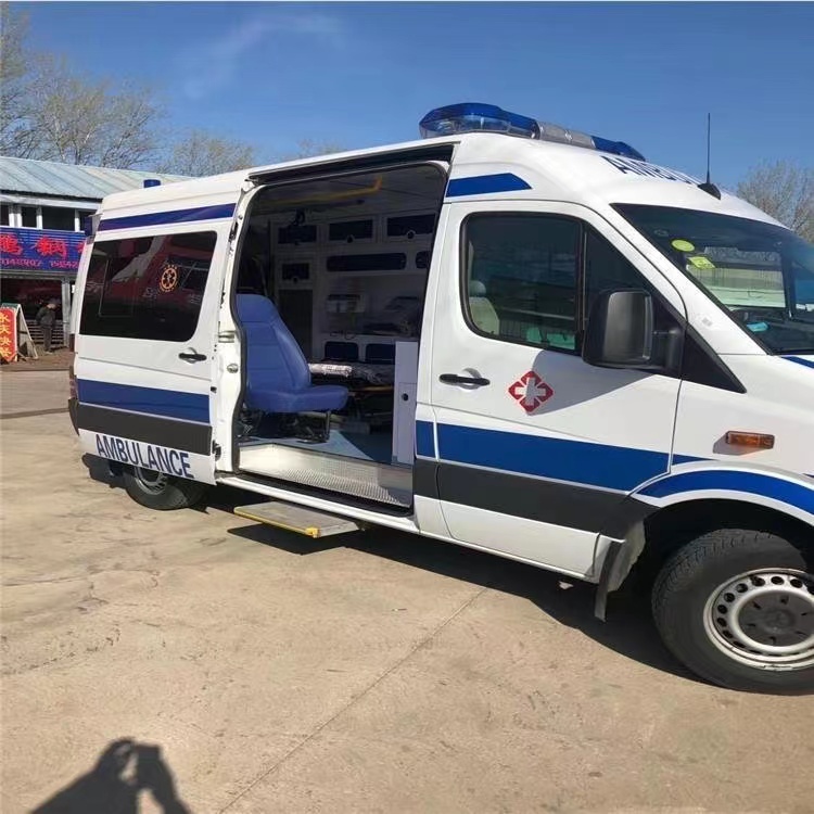 丽江私人长途救护车出租转院回家