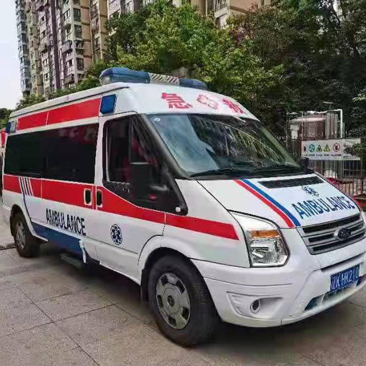 丽江长途救护车护送病人返乡